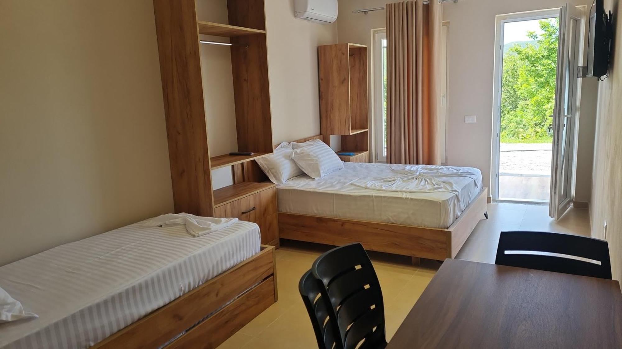 Sol Apartments Gjiri Lalzit Durres Exterior photo