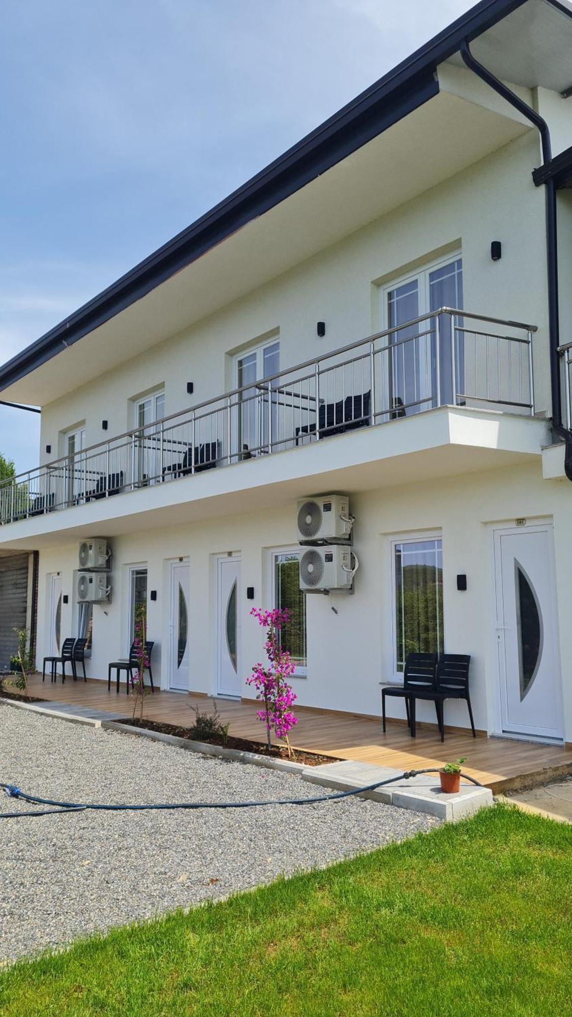 Sol Apartments Gjiri Lalzit Durres Exterior photo